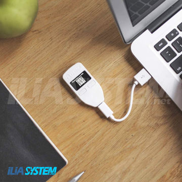 کیف پول سخت افزاری تریزور وان Trezor One سفید